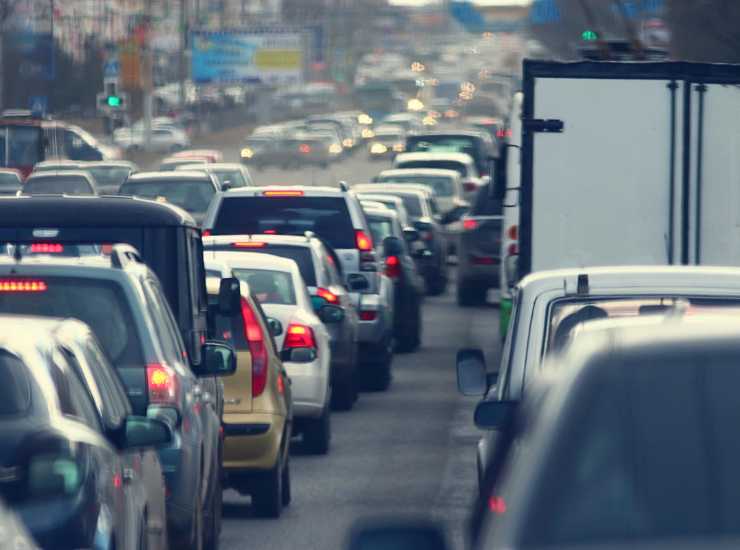 Nuova sanzione nel codice della strada - SalernoSera.it