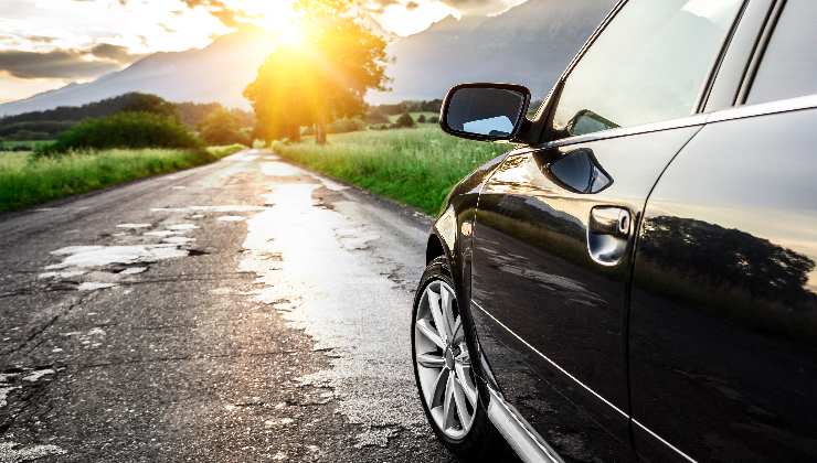 attento-questo-pedale-consumo-benzina-corporate+-salernosera.it