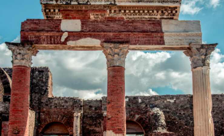 pompei-contemporanea-salerno-pexels-salernosera.it