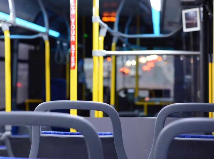 Autobus (Pixabay) - salernosera.it 