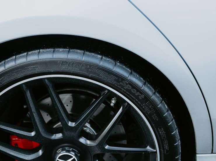 Gomme auto 