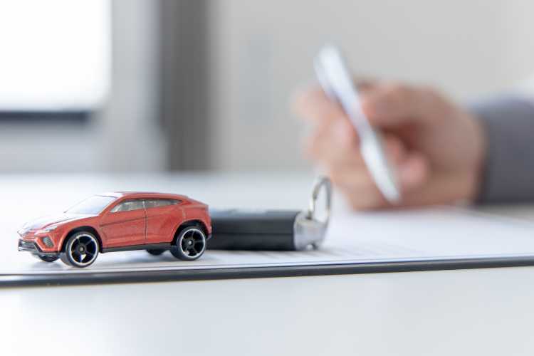 Comprare auto - fonte_Canva - salernosera.it