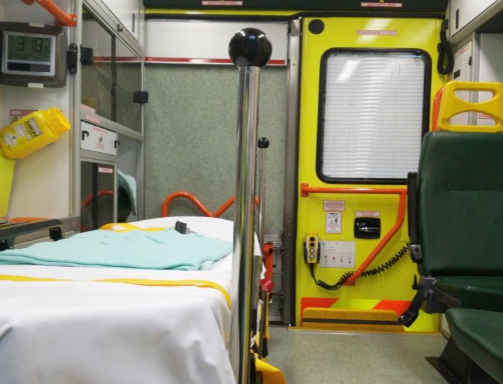Interno ambulanza (Pixabay) - salernosera.it
