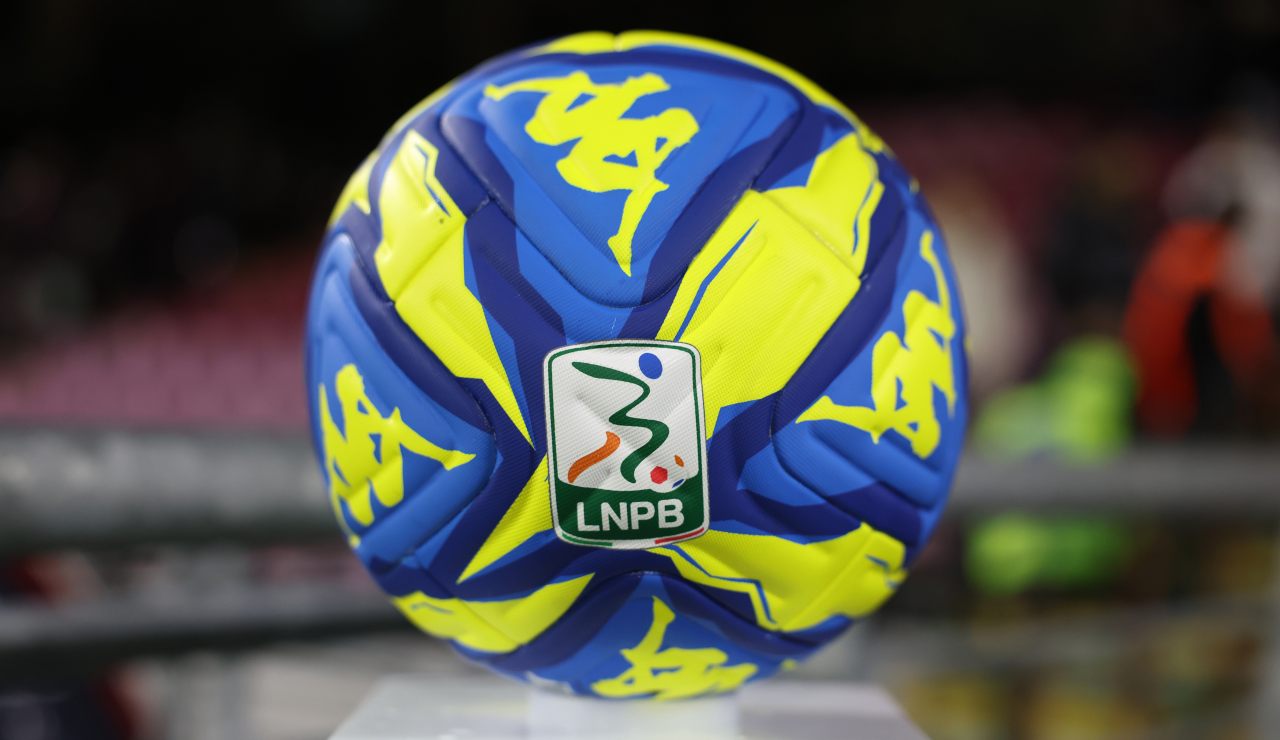 Pallone Serie B (LaPresse) - salernosera.it (3)