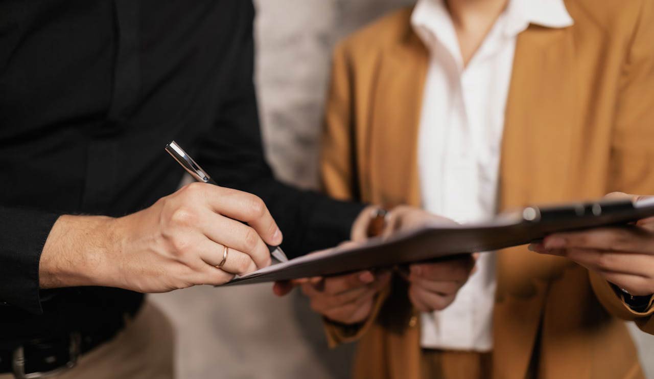 Firma contratto di lavoro