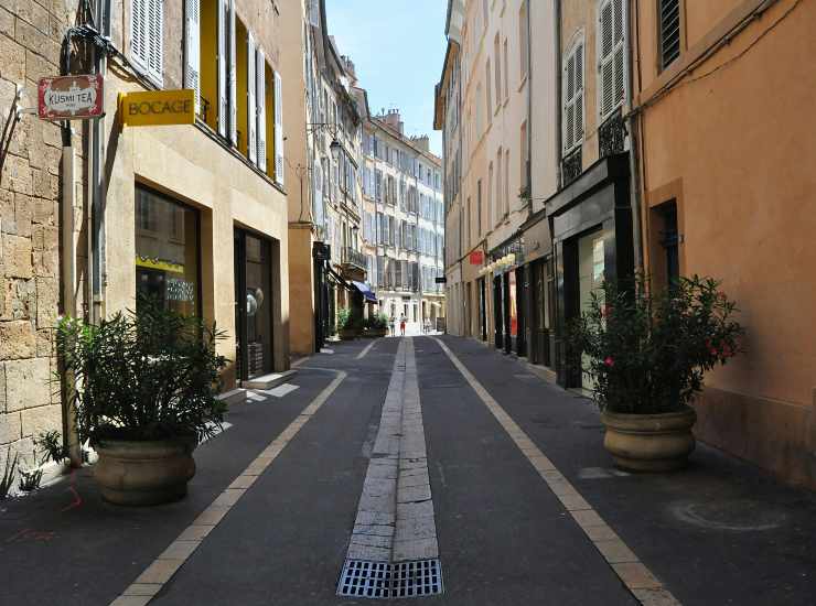 Viale commerciale 