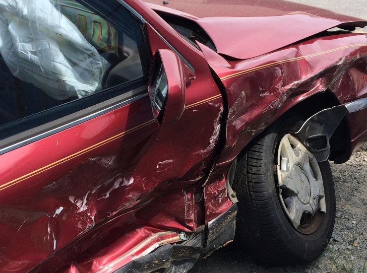 Incidente auto (Pixabay) - salernosera.it (1)
