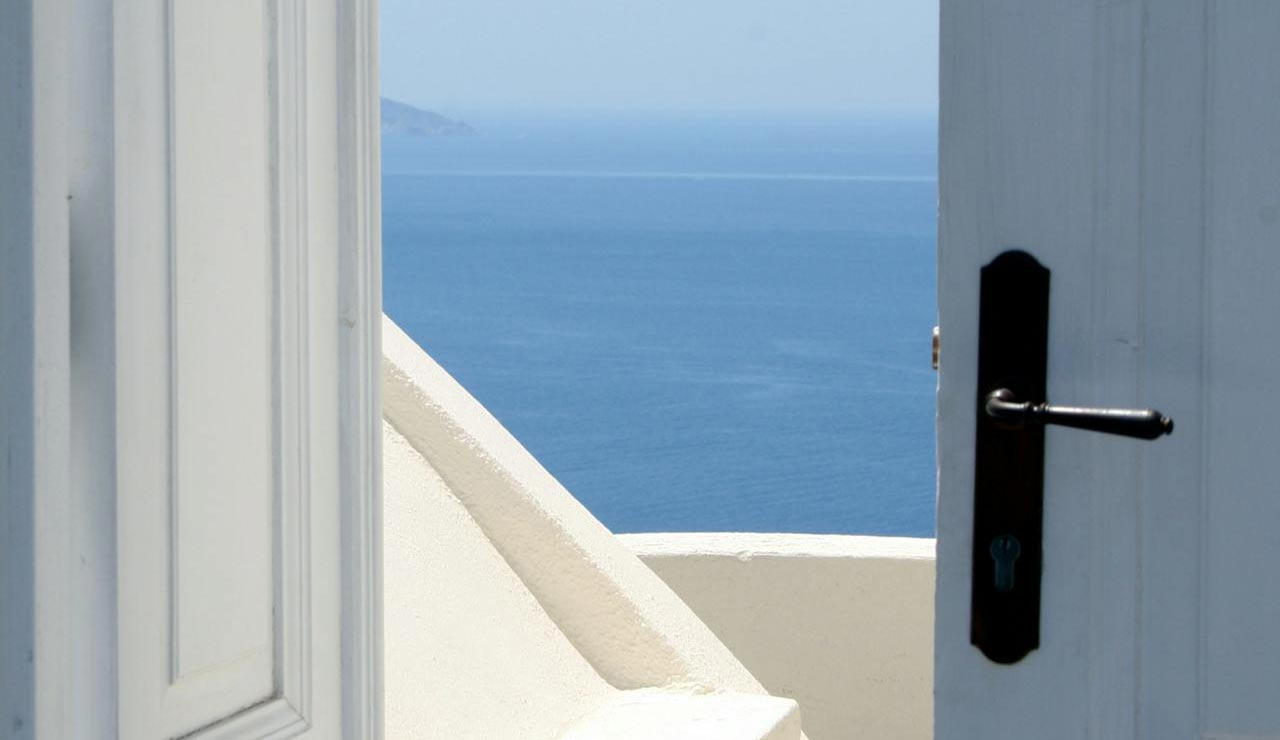 Porta-con-vista-Foto-di-Pixabay-da-Pexels-SalernoSera