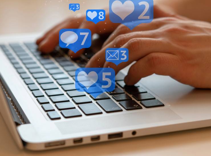 Social media 