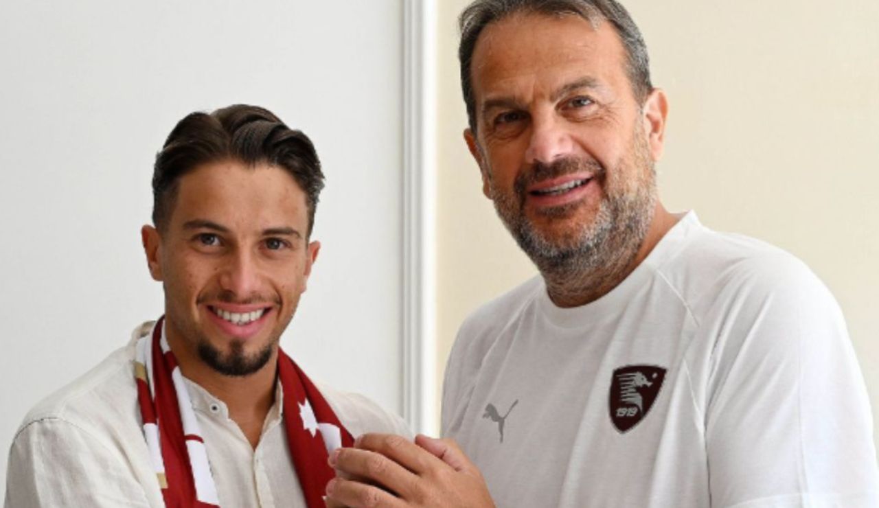 Liguori e il ds Faggiano (Fonte ussalernitana1919official Instagram) - salernosera.it (1)