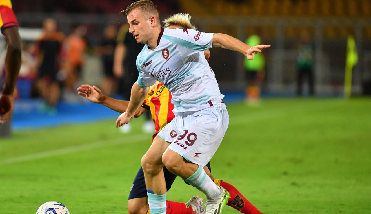 Mateusz Legowski in azione (LaPresse) - salernosera.it
