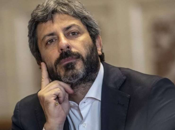 Roberto Fico (Fonte lavocecivile Instagram) - salernosera.it