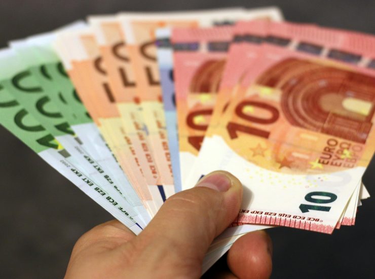 Soldi contanti 