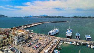 Pozzuoli (Depositphotos) - salernosera.it