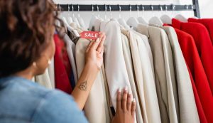 Saldi in Campania (Depositphotos) - salernosera.it