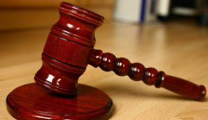 Decisione Tribunale (Pixabay) - salernosera.it