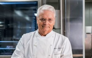 Colomba rosa di Iginio Massari