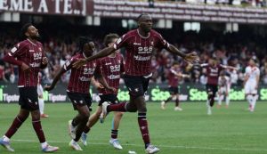 Simy (LaPresse) - salernosera.it