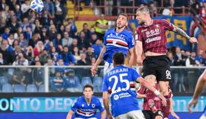 Sampdoria-Salernitana, contrasto di gioco (LaPresse) - salernosera.it (1)