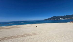 Spiaggia Pastena (Fonte SalernoToday Facebook) - salernosera.it