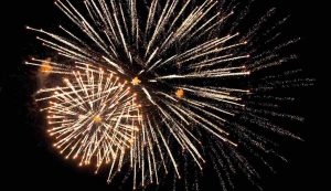 Fuochi d'artificio (Pixabay) - salernosera.it
