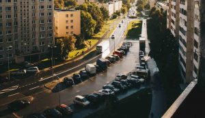 Parcheggio-in-città-Foto-di-Kristina-Paukshtite-da-Pexels-SalernoSera