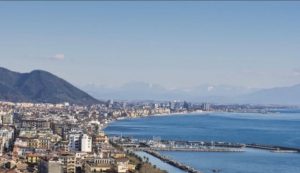 Salerno dall'alto (Fonte robbicar Instagram) - salernosera.it
