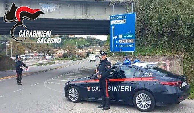 Maltrattamenti e resistenza a carabinieri: 31enne arrestato ad Agropoli