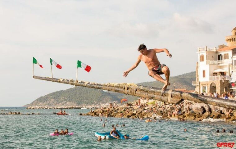 La Stuzza di Castellabate celebra 125 anni con il palio sul mare