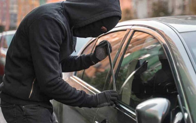 Furti di auto in aumento, in Italia 285 al giorno: Campania leader