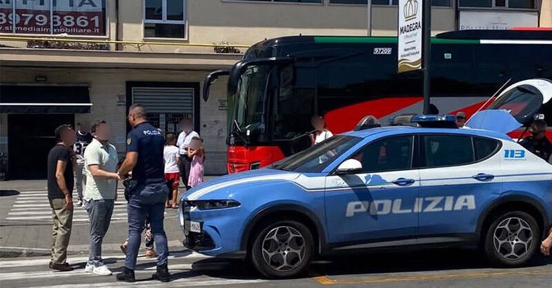Scippo a Salerno: turisti vittime di furto in piazza Vittorio Veneto
