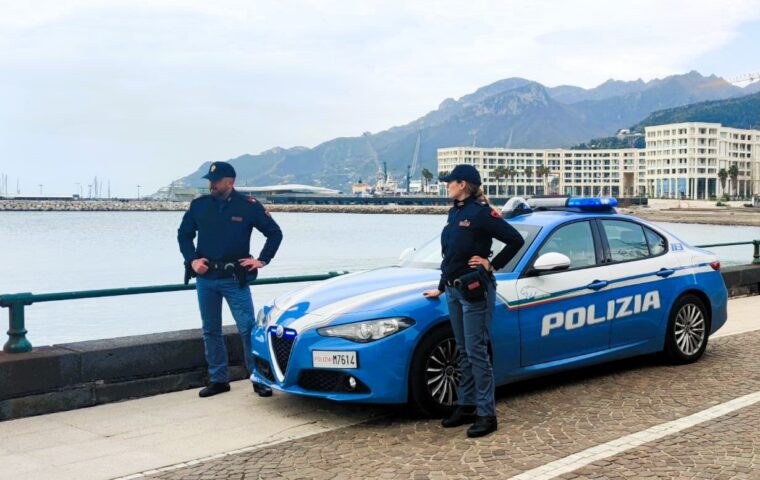 Salerno, arrestato cittadino straniero per scippi e rapine in centro