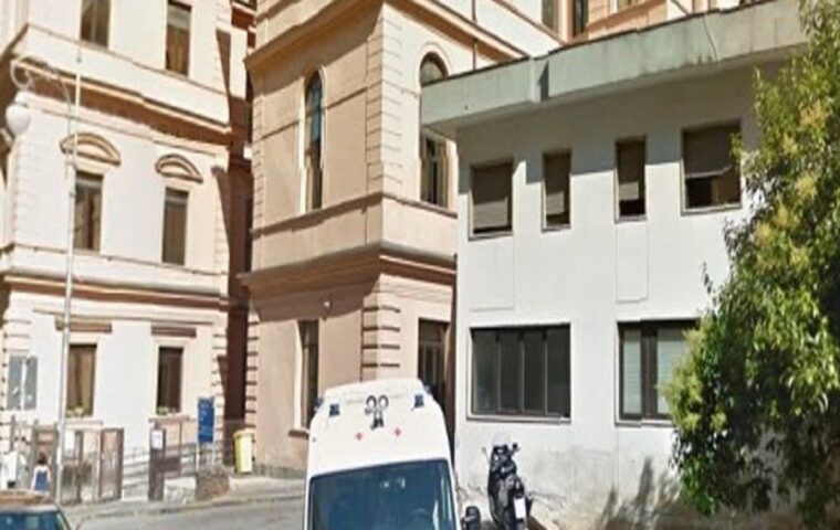 Salerno, 93enne con piaghe da decubito attende visita dermatologica a febbraio 2027