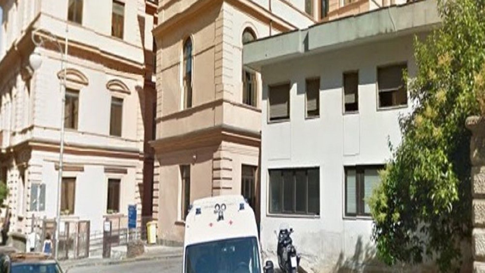 Salerno, 93enne con piaghe da decubito attende visita dermatologica a febbraio 2027