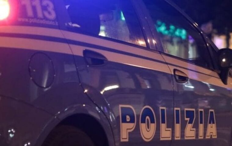 Esplosione di ordigno all’esterno di un’azienda di trasporto a Salerno