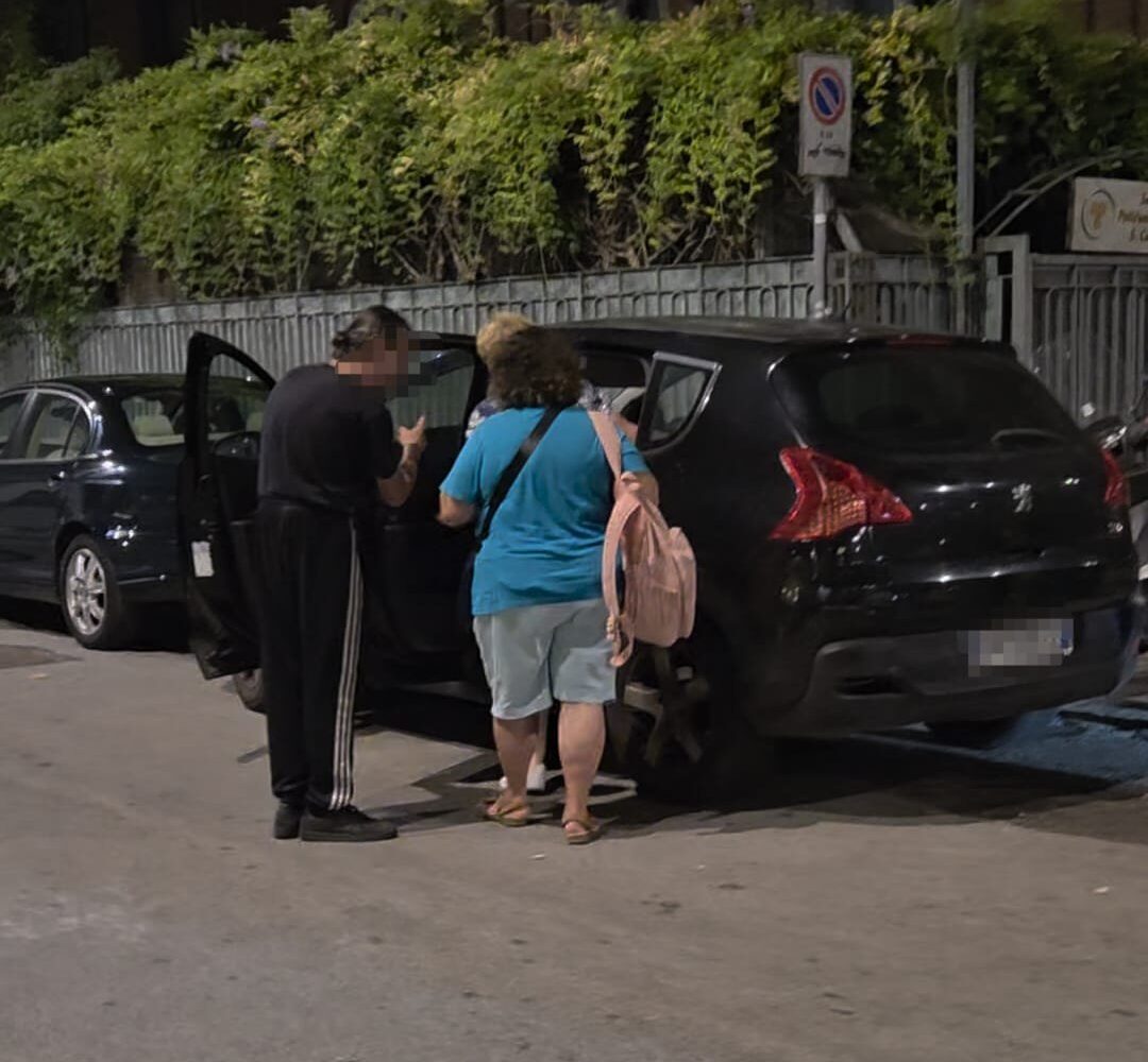 Tassista abusivo bloccato a Salerno: patente sospesa e veicolo sequestrato