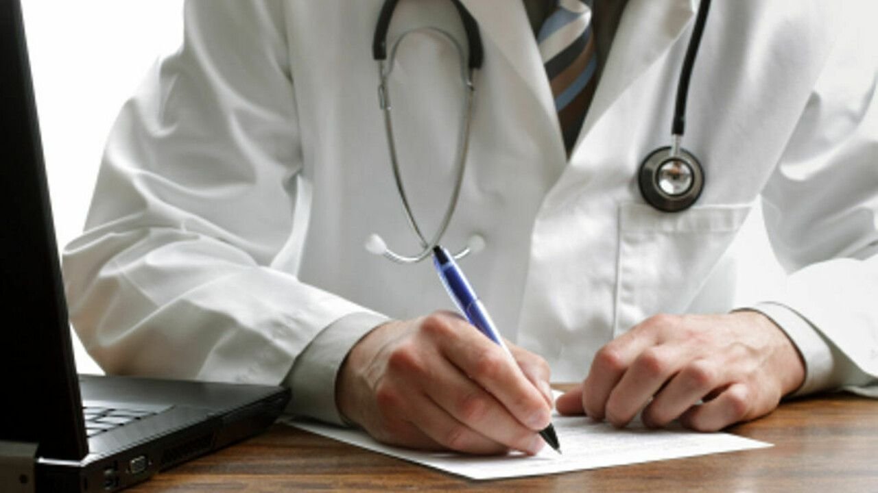 Medici di famiglia in crisi a Salerno: 90 posti vacanti e formazione insufficiente
