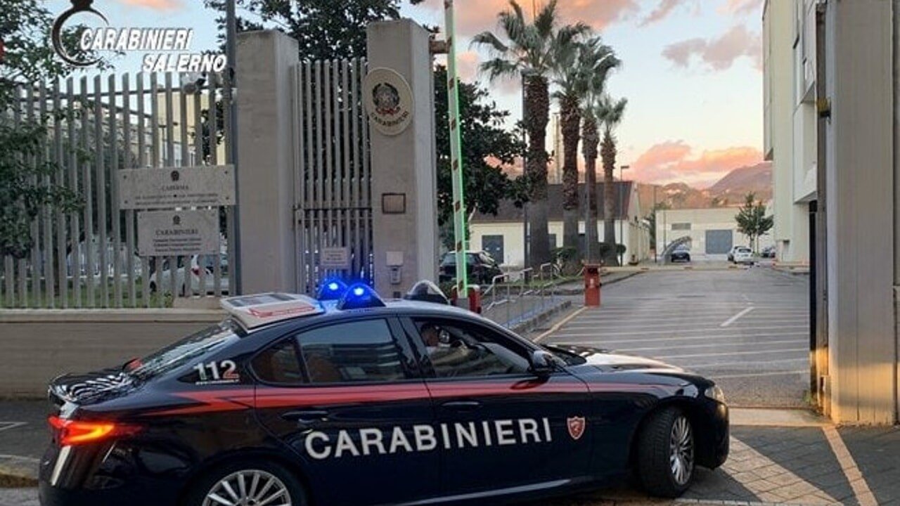 Operazione “Estate Tranquilla” a Salerno: sequestrati chioschi, multe e denunce
