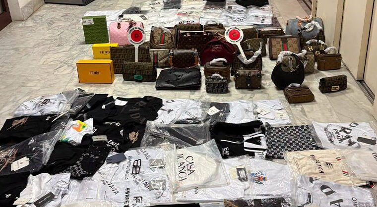 Sequestrata auto senza assicurazione a Agropoli, denunciati tre ragazzi senegalesi per commercio di merce contraffatta
