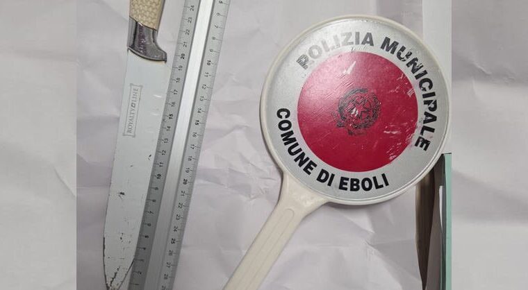 Tentata rapina in farmacia ad Eboli: arrestato uomo armato di coltello