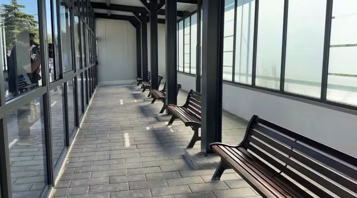 Inaugurata a Salerno la pensilina all’ingresso del carcere di Fuorni