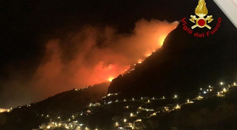 Incendi sui Monti Lattari: assessora Zabatta sottolinea una “regia” dolosa