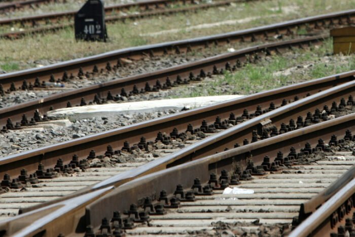 Ordigno bellico trovato vicino a Pontecagnano Faiano, sospensione treni sulla linea Salerno-Reggio Calabria