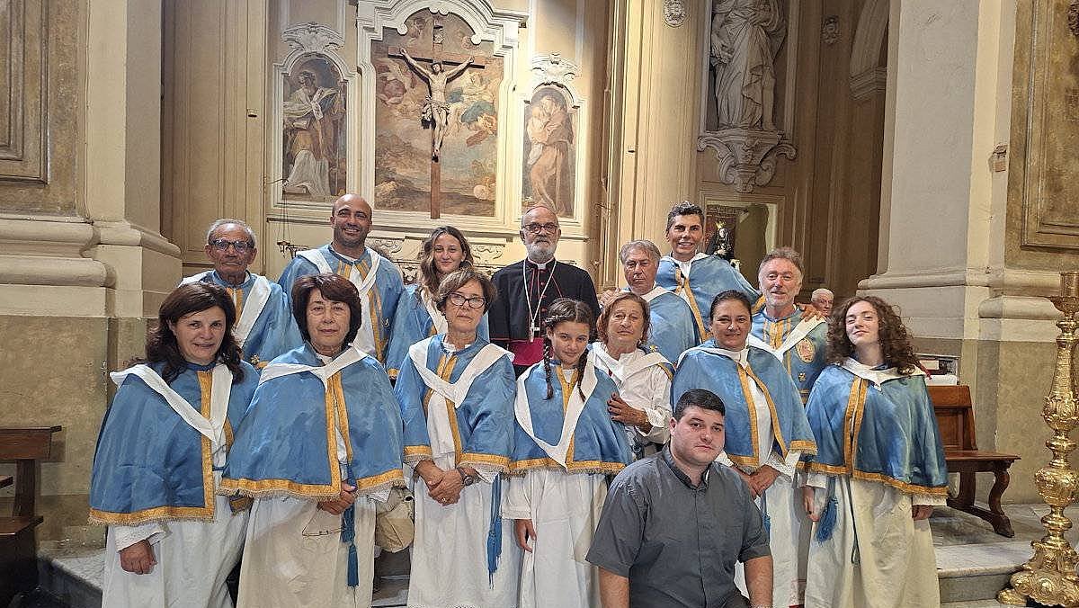 La Confraternita di Cosentini celebra fede e tradizione a Napoli