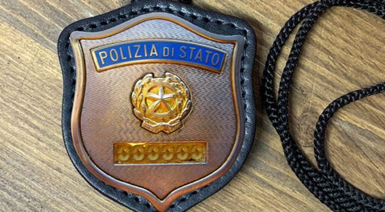 Poliziotto fuori servizio arresta ricercato a Salerno dopo anni di latitanza