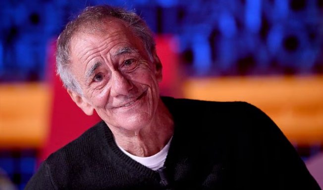 Annullato concerto di Roberto Vecchioni a Salerno per motivi di salute