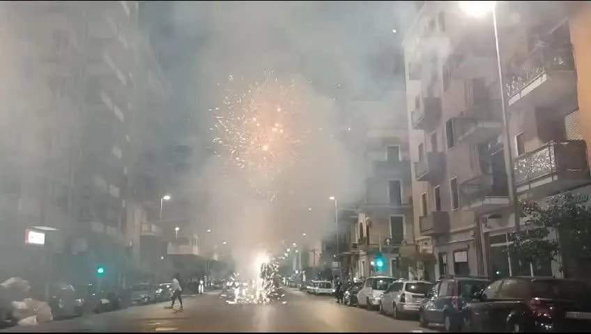 Esplosione di batteria pirotecnica a Nocera Inferiore, denunciato 25enne
