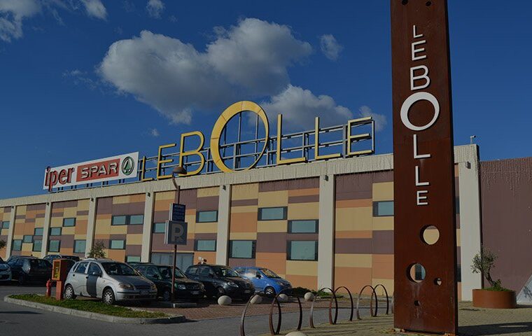 Malore fatale in centro commerciale: muore idraulico di 58 anni a Eboli
