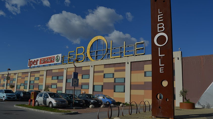 Malore fatale in centro commerciale: muore idraulico di 58 anni a Eboli