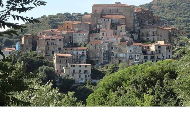 Spopolamento in Campania: 37.500 residenti persi in dodici anni, allarme per le aree interne